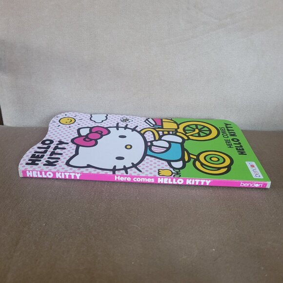 Hello Kitty Board Book Lot #4 - Picture 11 of 12